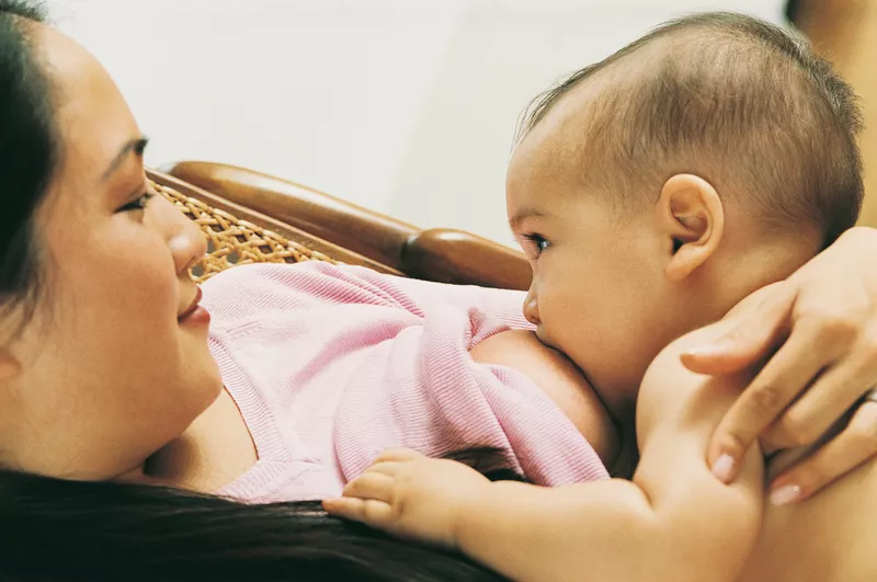 Breastfeeding Pros and Cons, Important Things to Know