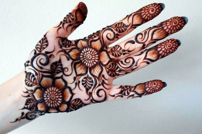 10 Easy Beautiful Mehndi Designs for Marriage Function