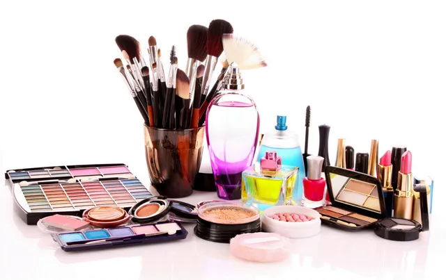 Bad Side Effects of Beauty Products on Women Health