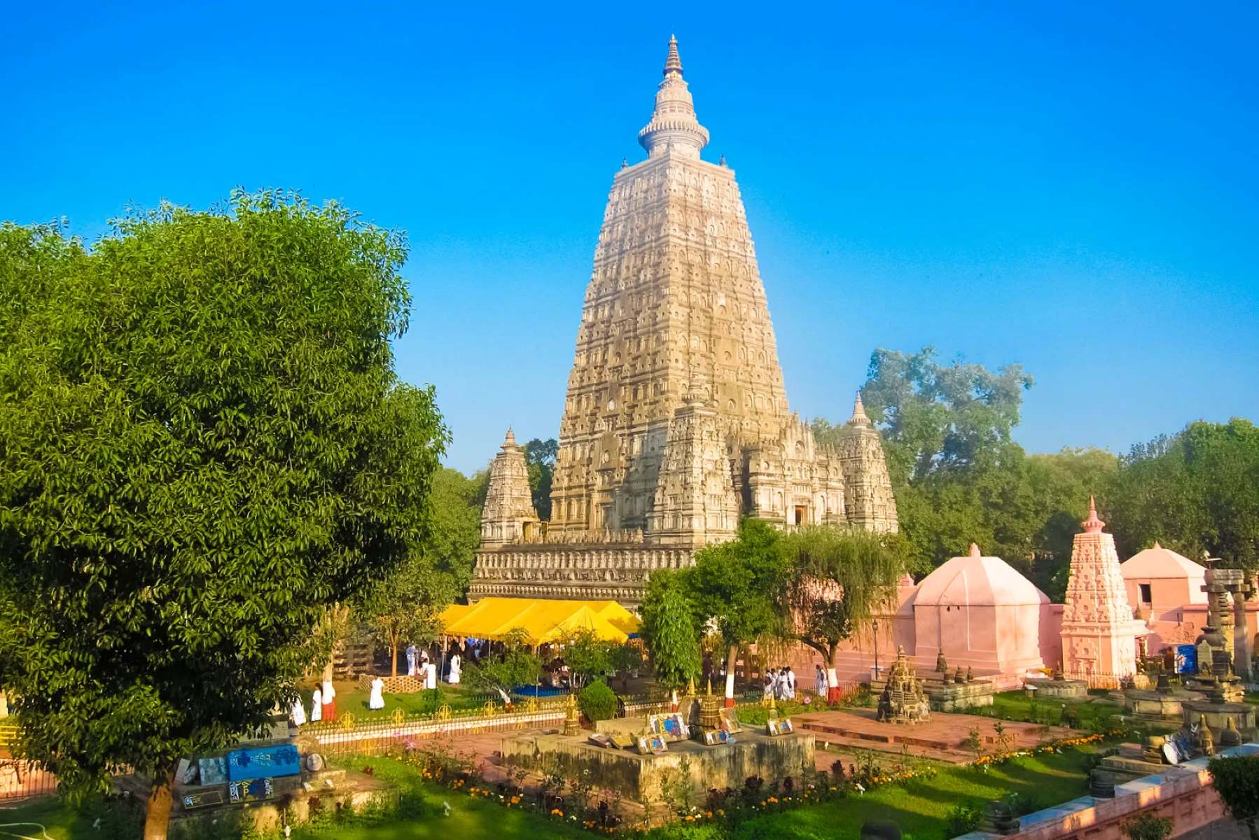 Bodh Gaya Mandir Bihar, How to reach, Visiting time, Entry, Hotel, Attractions